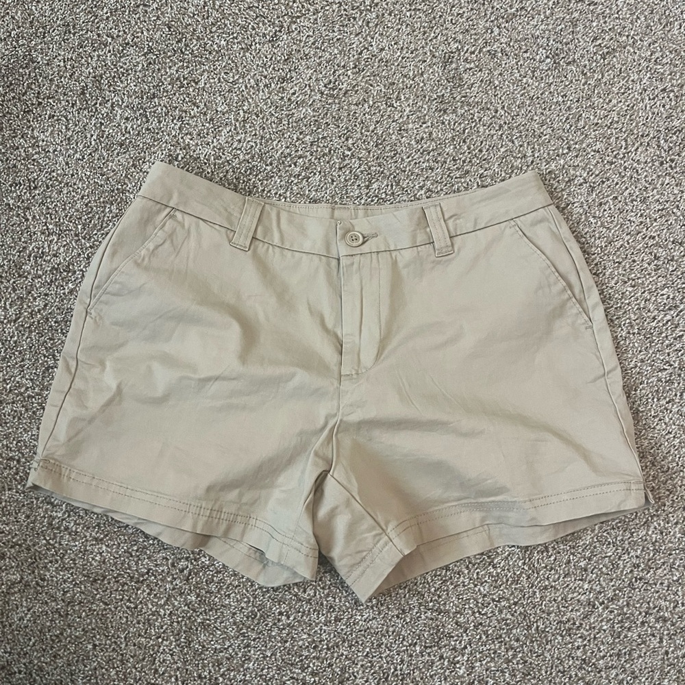 Magellan Outdoors Tan Cargo Shorts Versatile Style